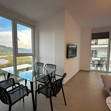 Lagoon & Sea View 2-bedroom Apartment *