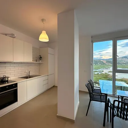 Lagoon & Sea View 2-bedroom * Shengjin (Lezhe)