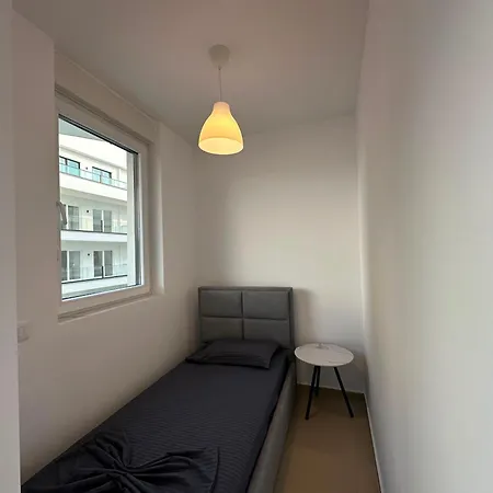 Lagoon & Sea View 2-bedroom Apartment *